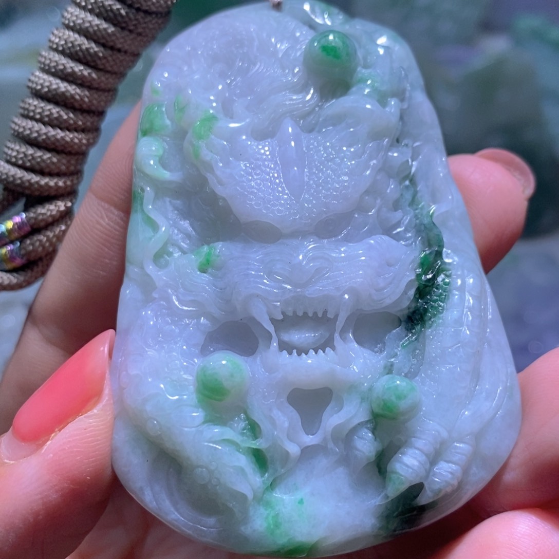 【闪购商品】翡翠未镶嵌颈饰龙牌