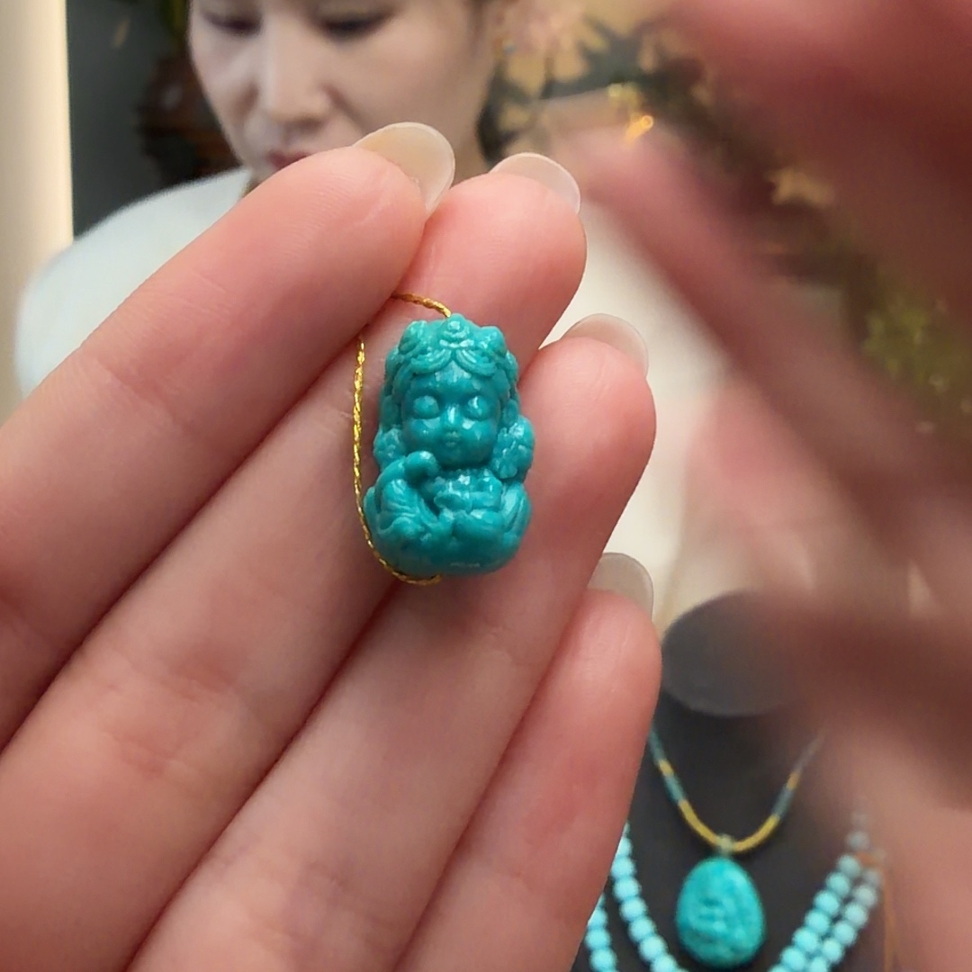 绿松石未镶嵌颈饰