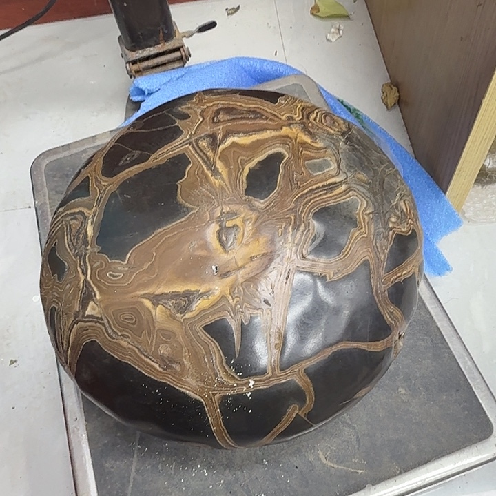 缘***坊石材龟纹石，玲珑石