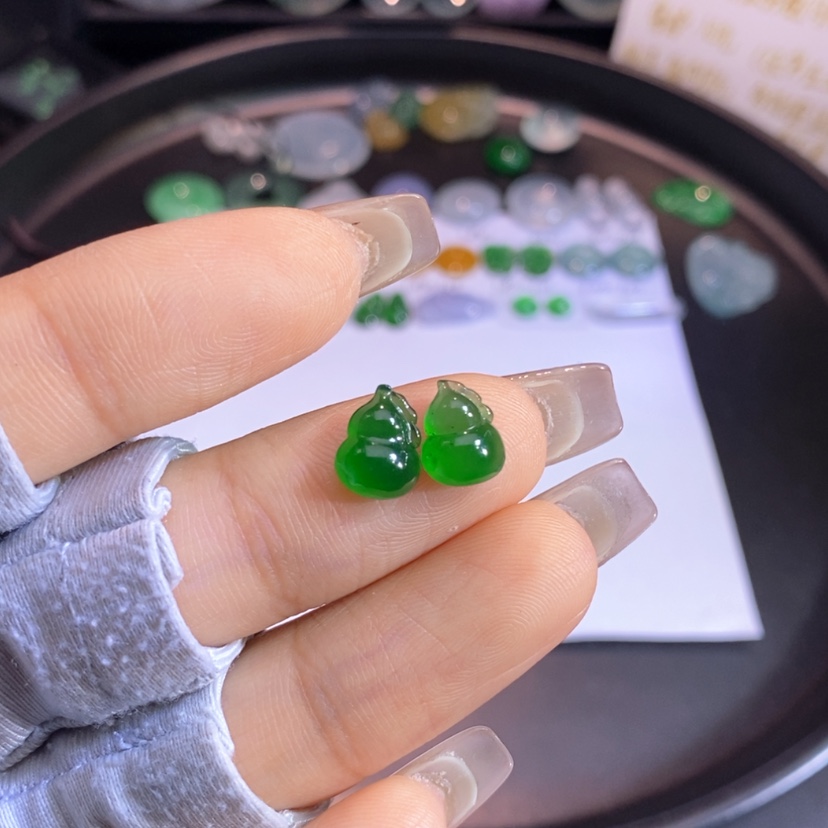 【闪购商品】翡翠挂件未镶嵌葫芦