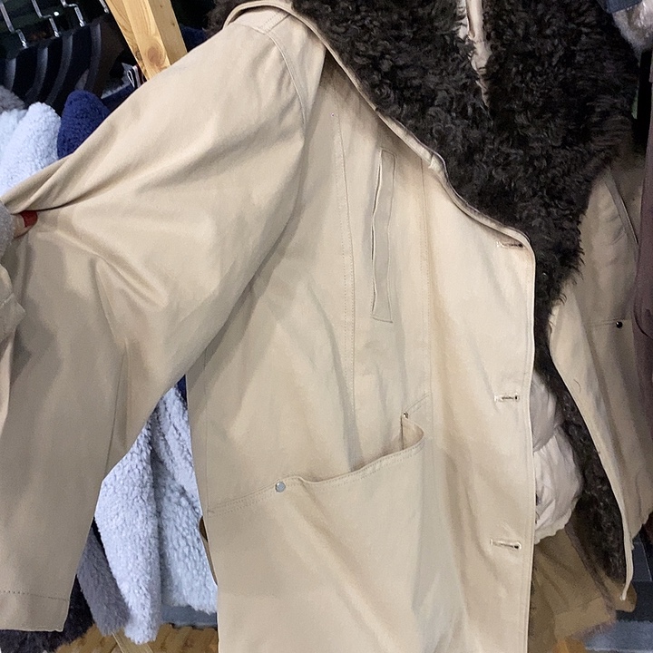 鹅绒派克服高端实体店看好拍