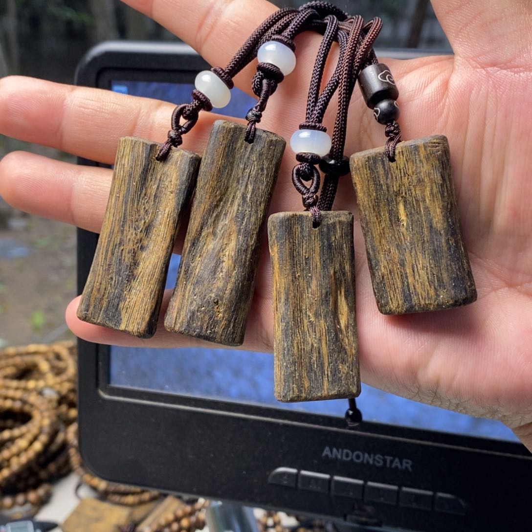 沉香沉香木制品无事牌多样性发一