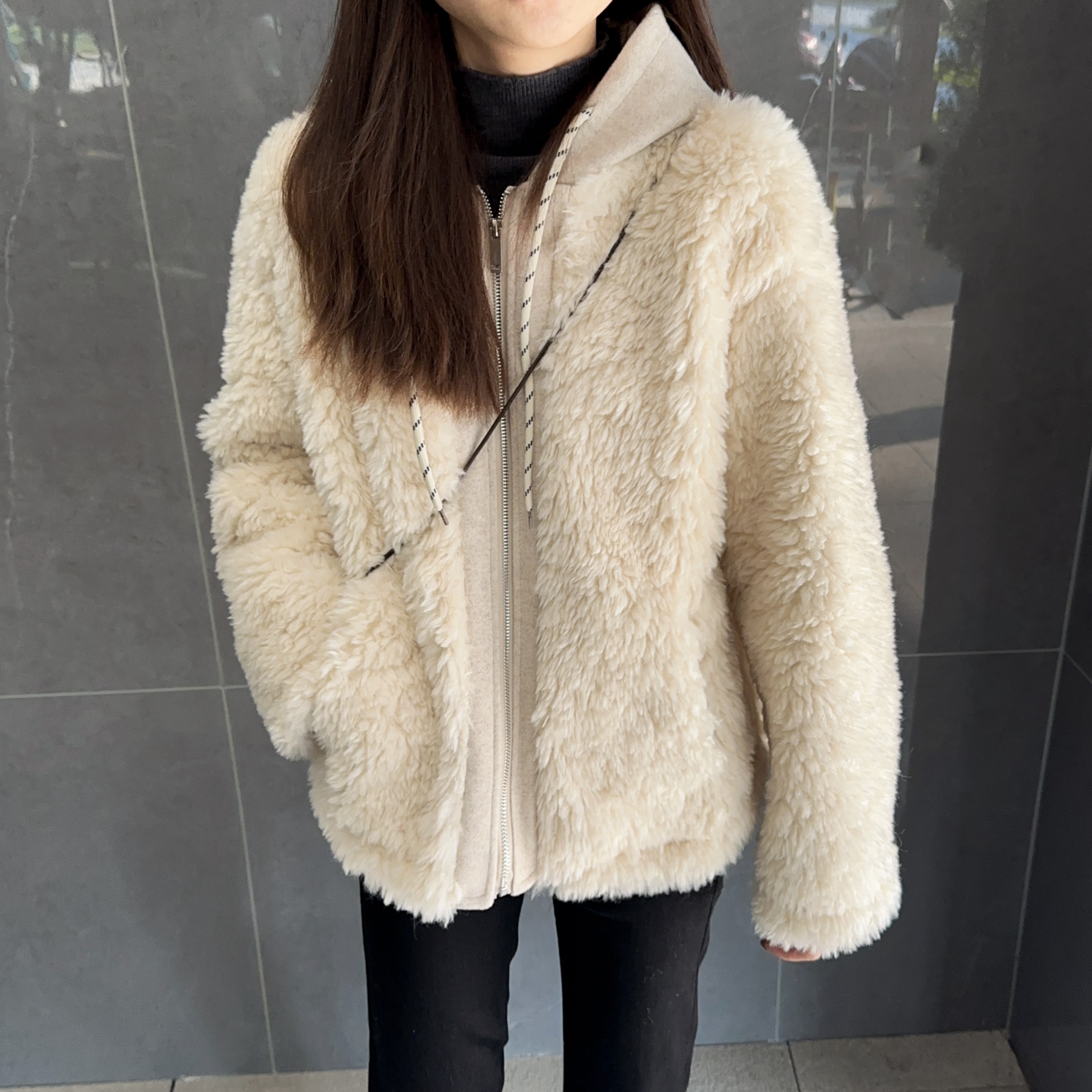 1103连帽抽绳软糯拼接羊羔毛外套