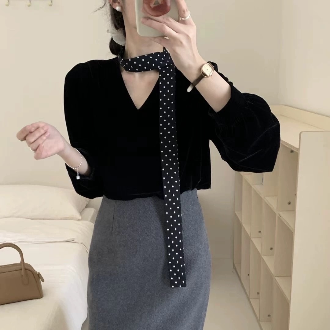 06飘带丝绒上衣女2025新款蝴蝶结飘带韩系高级感轻奢法式打底衬衫