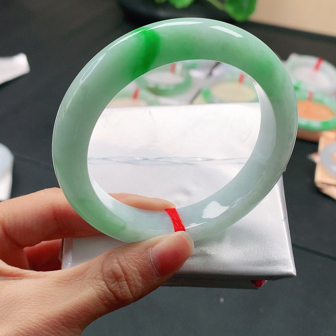 翡翠手镯未镶嵌天然翡翠手镯57