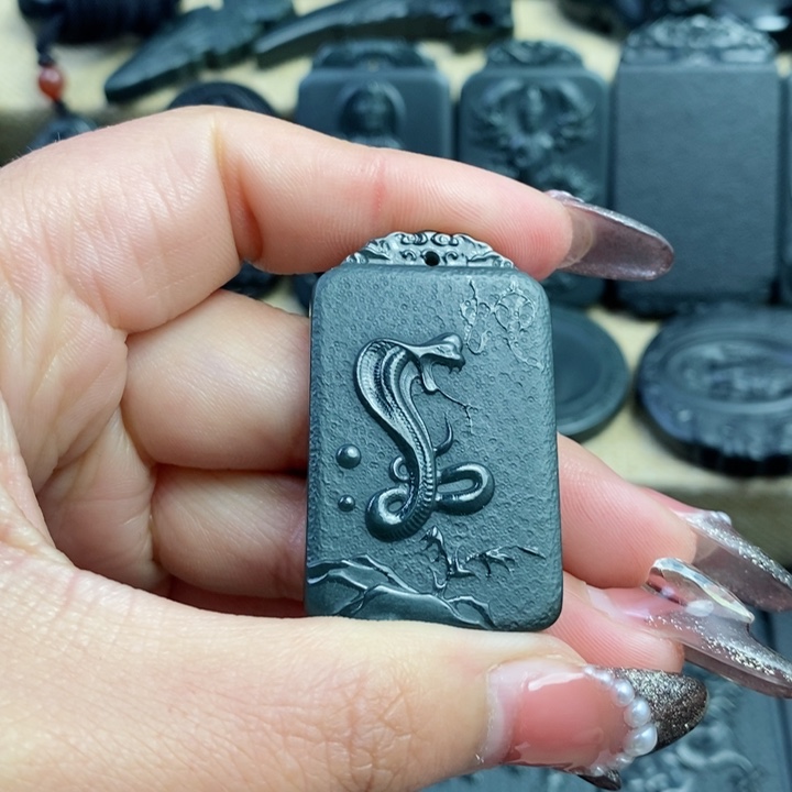 和田玉（青玉）颈饰未镶嵌