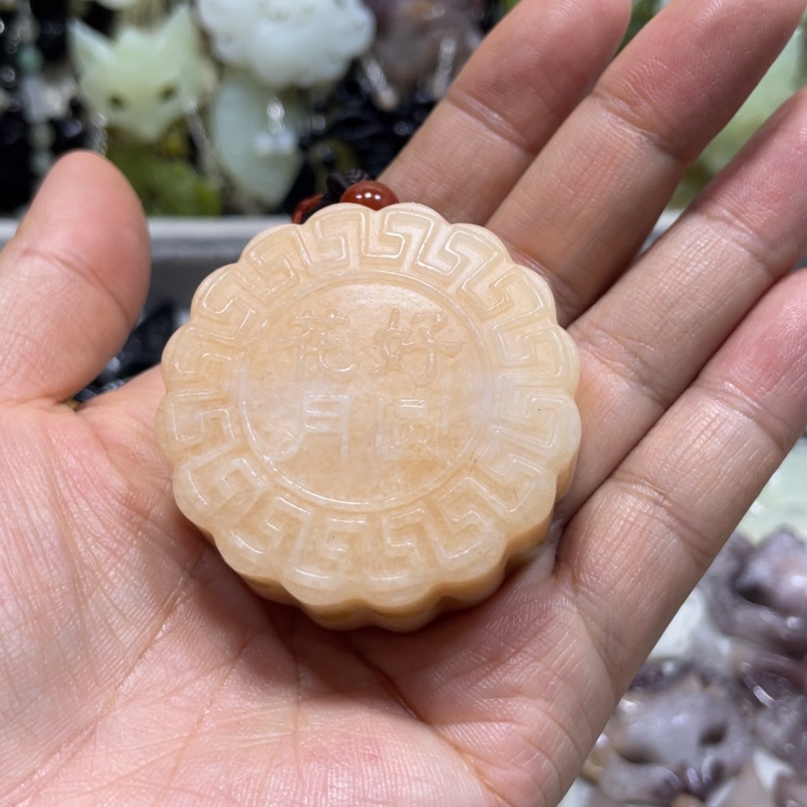 【闪购商品】岫玉颈饰未镶嵌81手把