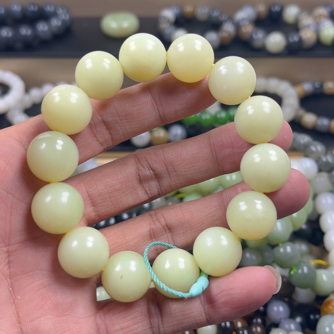 和田玉手串未镶嵌