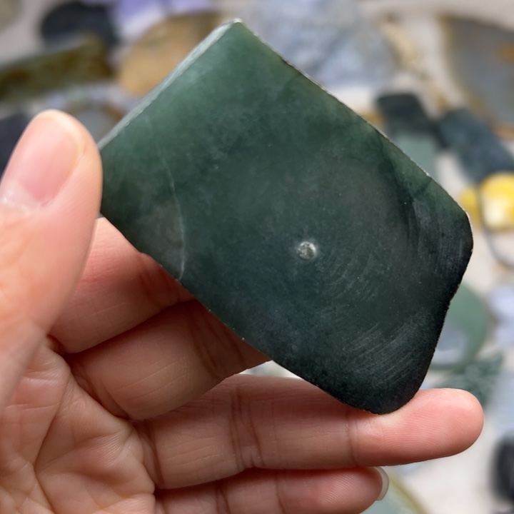 定制翡翠未镶嵌毛料