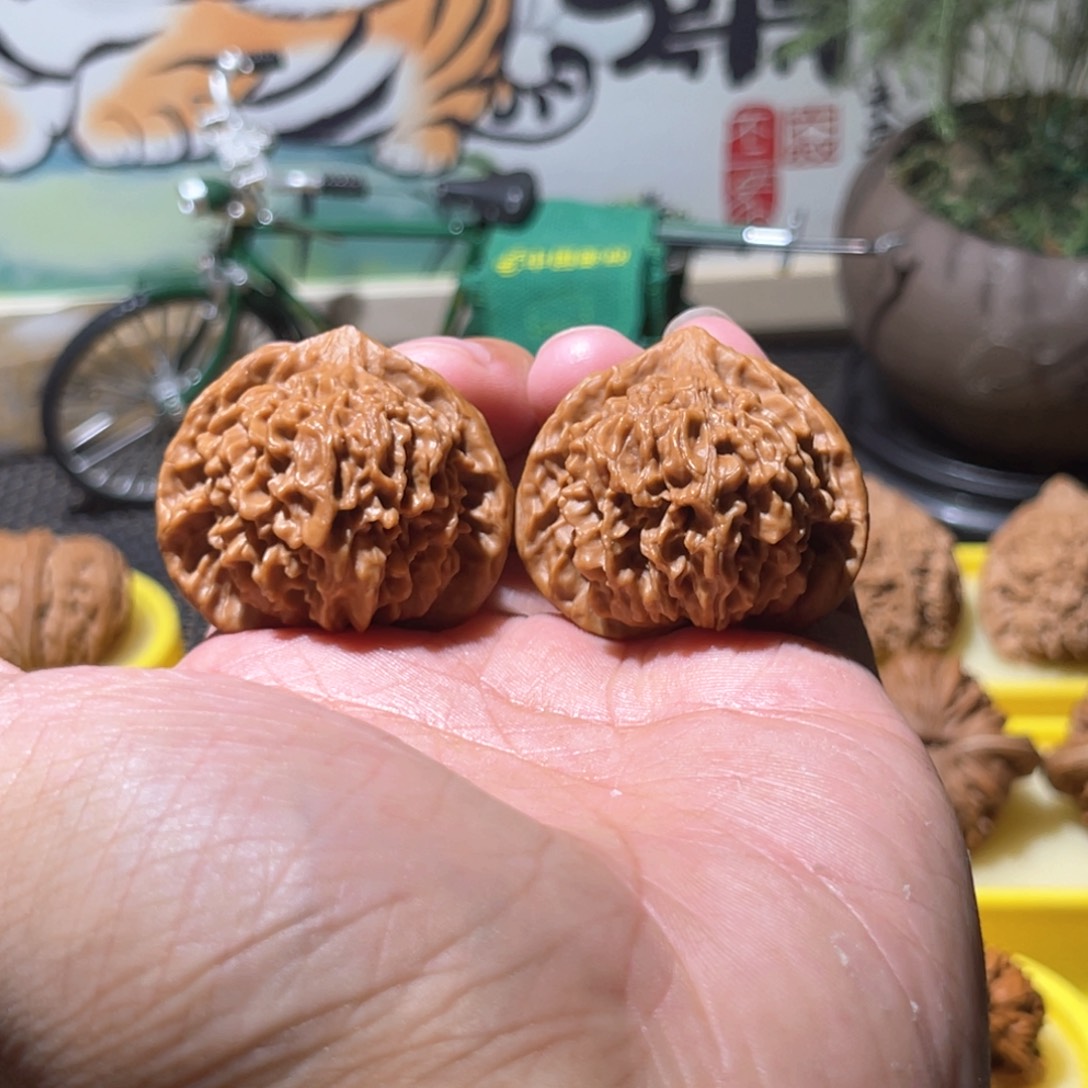 文玩核桃吊坠39全品皇冠