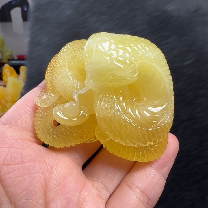 未镶嵌蜜蜡珠宝奇石