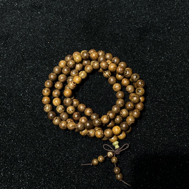 鸡翅木木制手串时尚大气