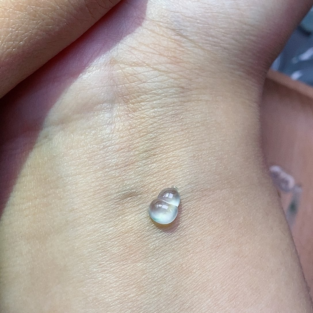 翡翠颈饰未镶嵌c****.翡翠