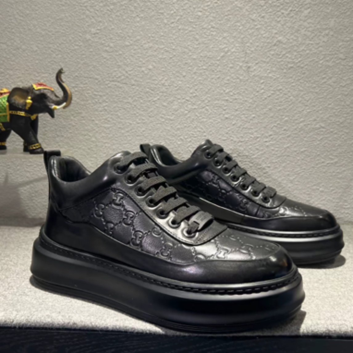 真皮板鞋男头层牛皮时尚韩版加绒系带厚底休闲皮鞋圆头耐磨潮男鞋