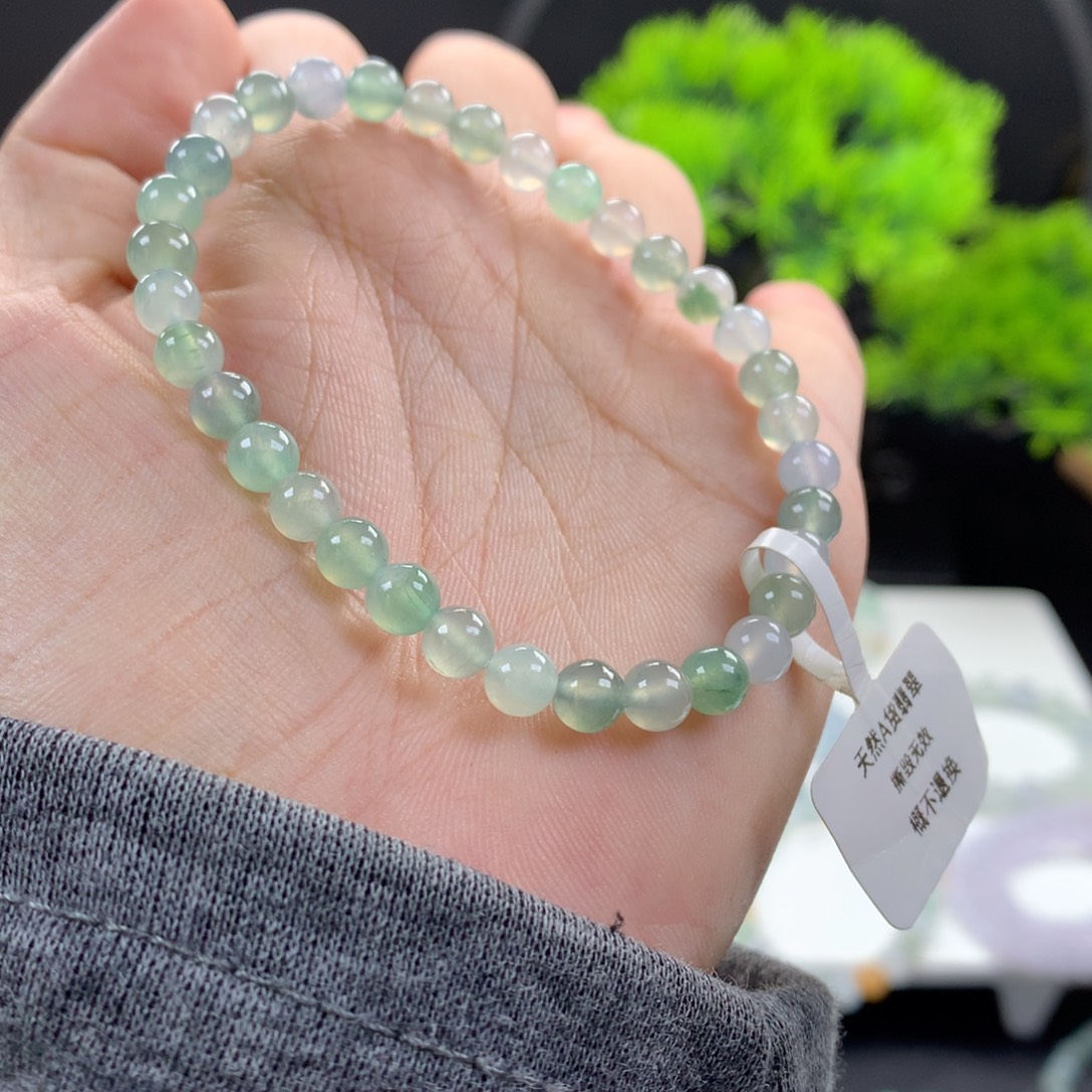 翡翠未镶嵌手链卡5.5