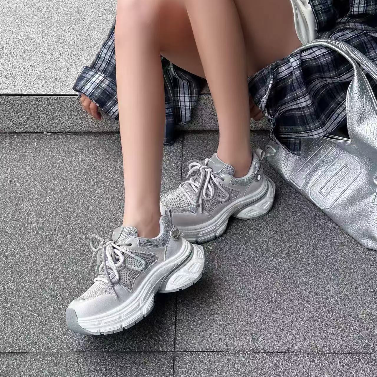 C6745 白色  夏季时尚圆头系带休闲运动鞋女士老爹鞋