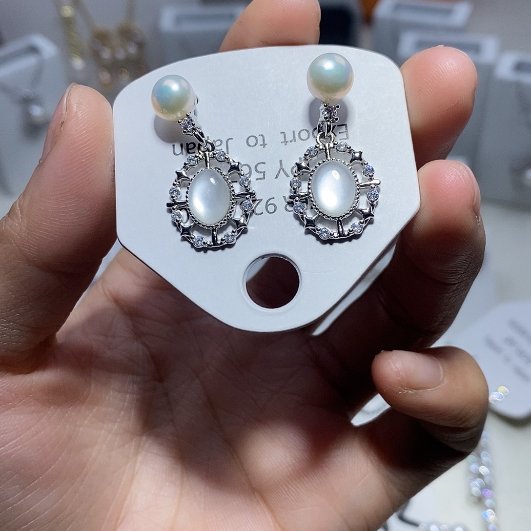 淡水珍珠耳饰未镶嵌