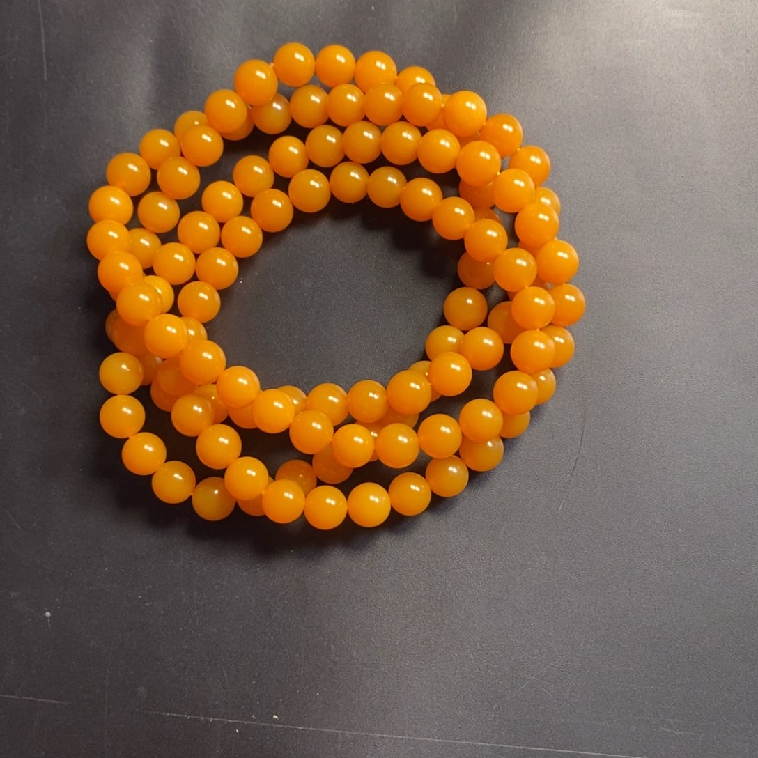 赏***石石英质玉（缅黄）未镶嵌颈饰