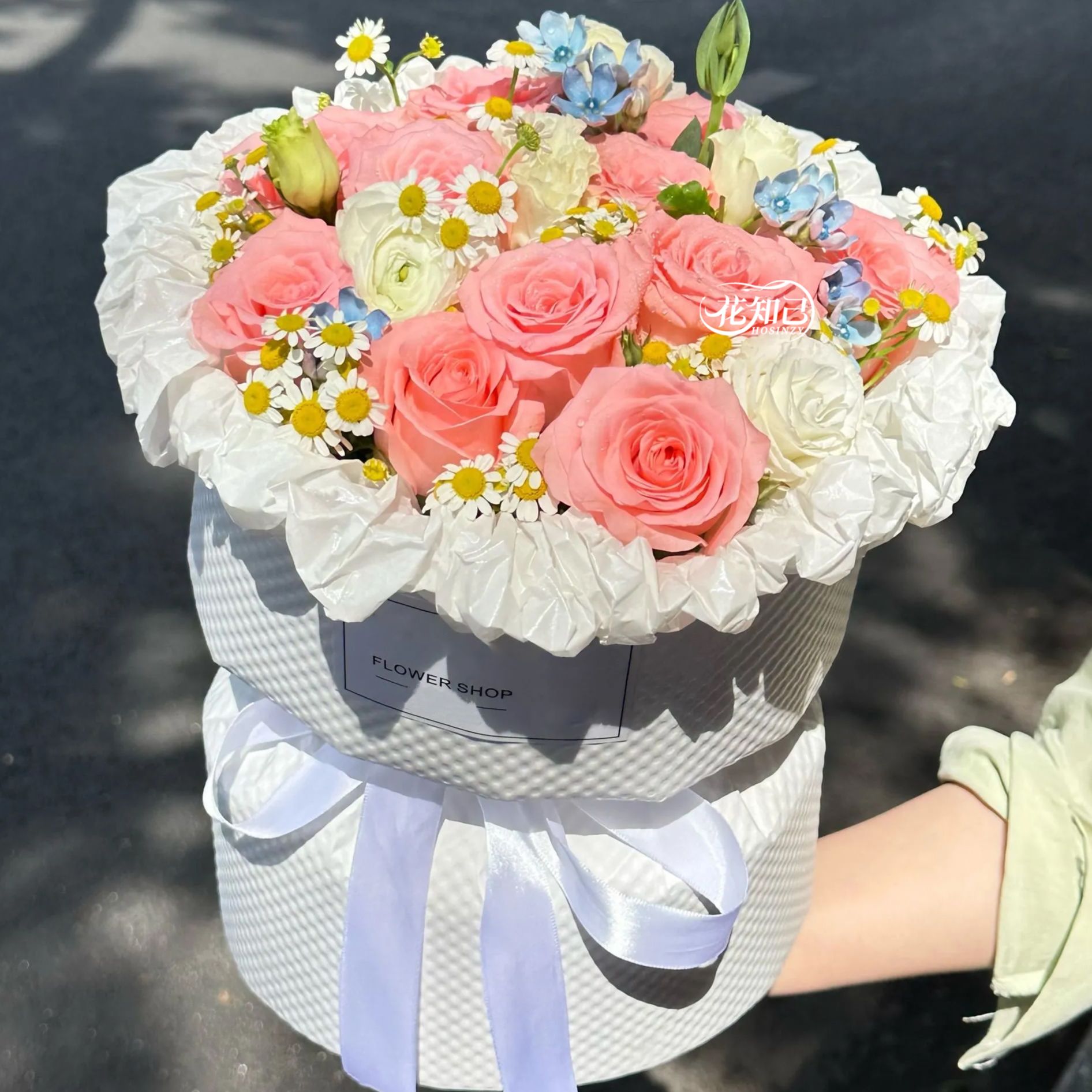 【只若初见】11枝粉玫瑰混搭小香风约会礼物送女友生日玫瑰花束同城鲜花直送小时达中考礼物