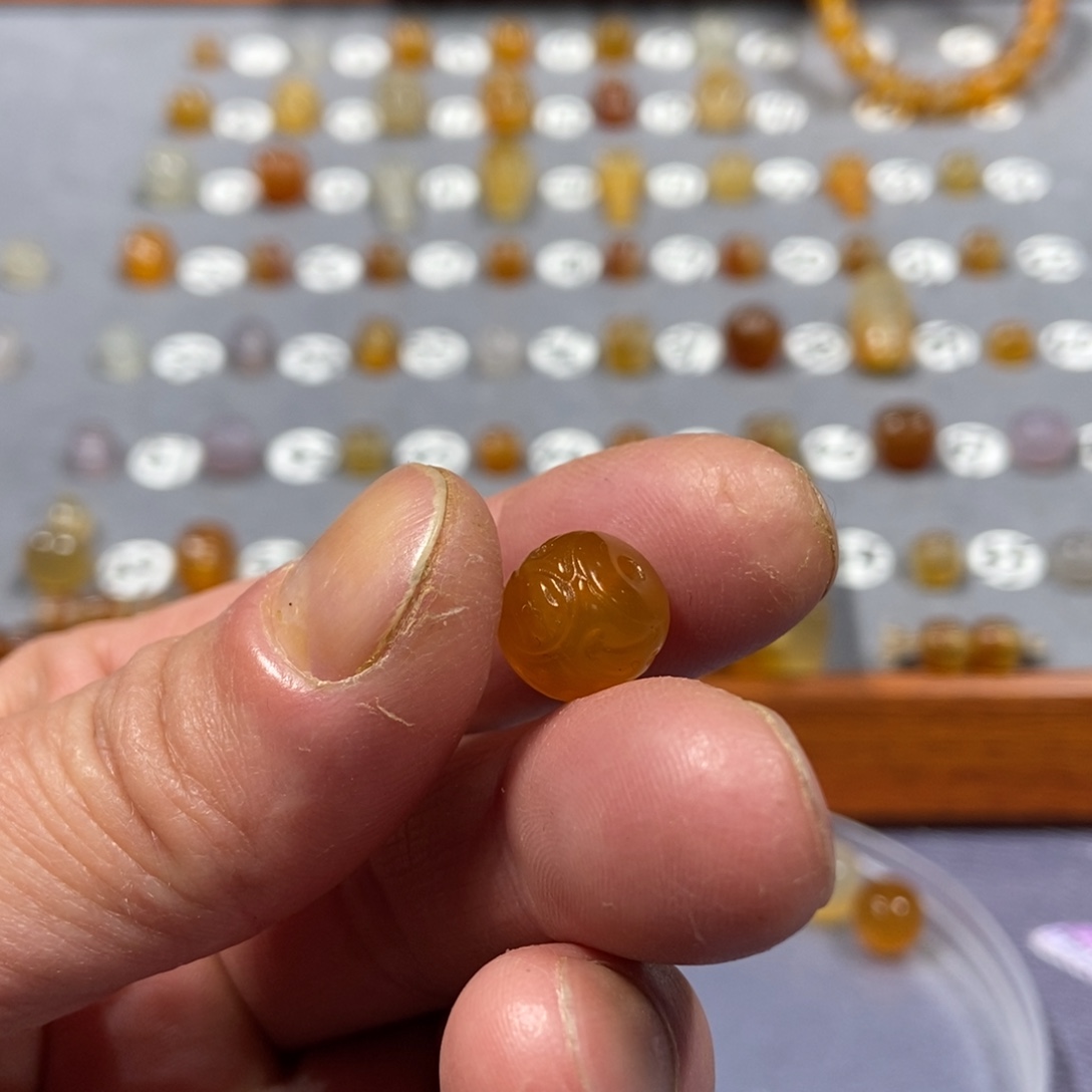 租***）玛瑙/玉髓合金颈饰珠