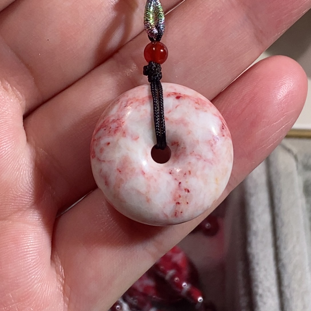 天然辰砂原石平安扣