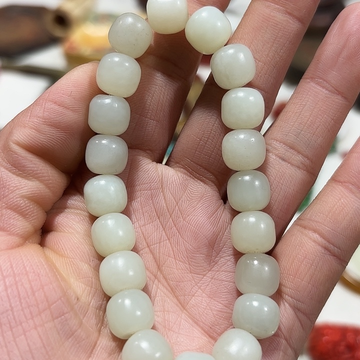 和田玉（糖玉）未镶嵌手链