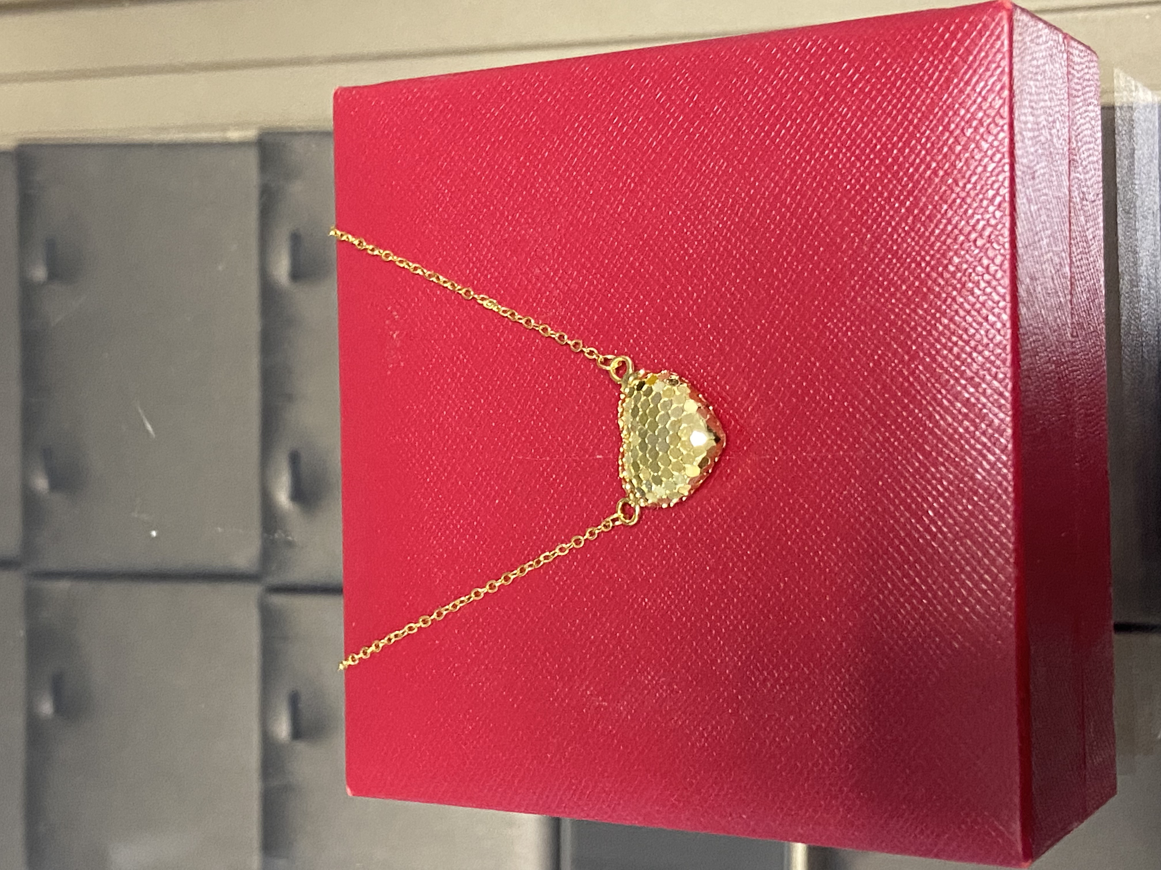 旺福爱心龙鳞项链