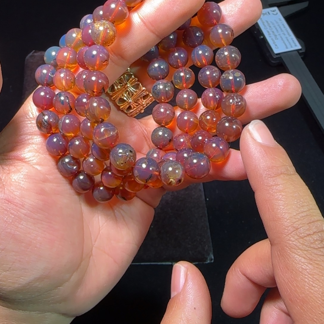 琥珀未镶嵌裸石琥珀