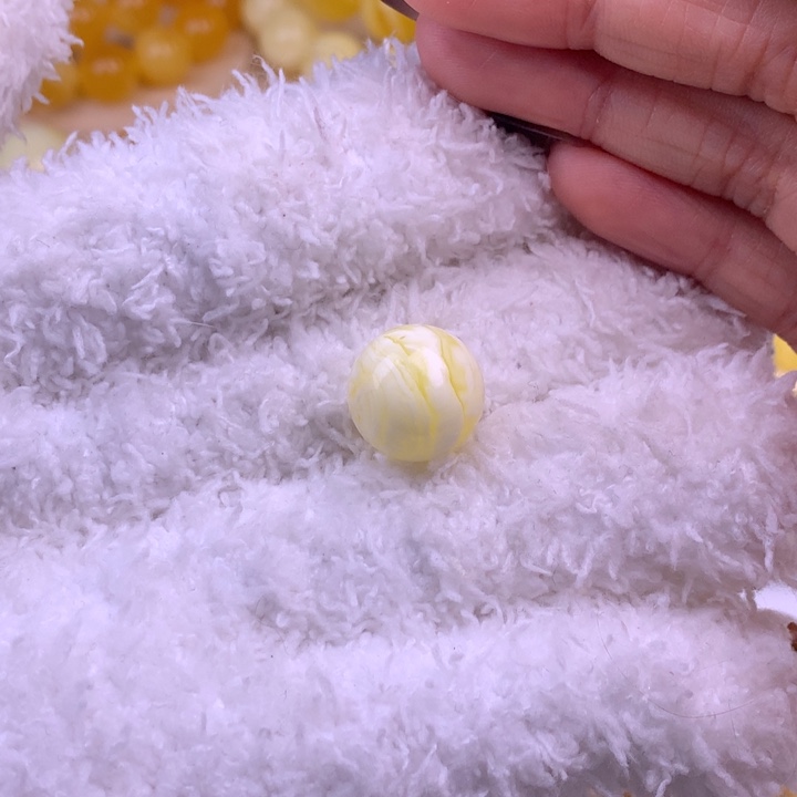 邪***果琥珀未镶嵌裸石13.8毫米