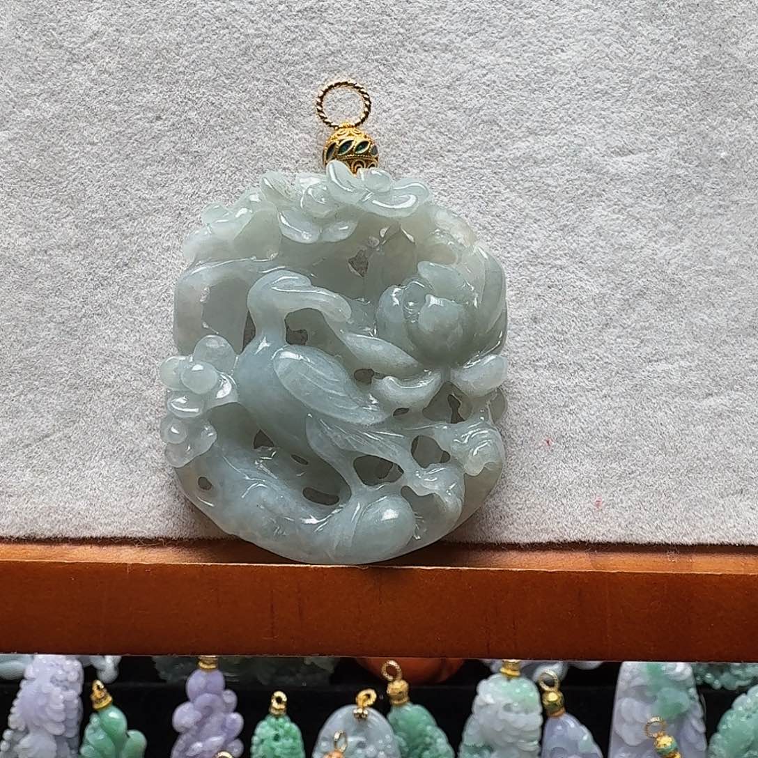 吊坠(赠链)未镶嵌翡翠