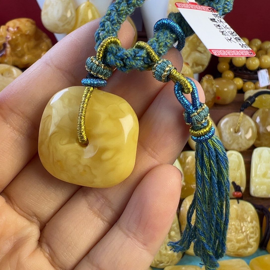 蜜蜡颈饰未镶嵌蜜蜡