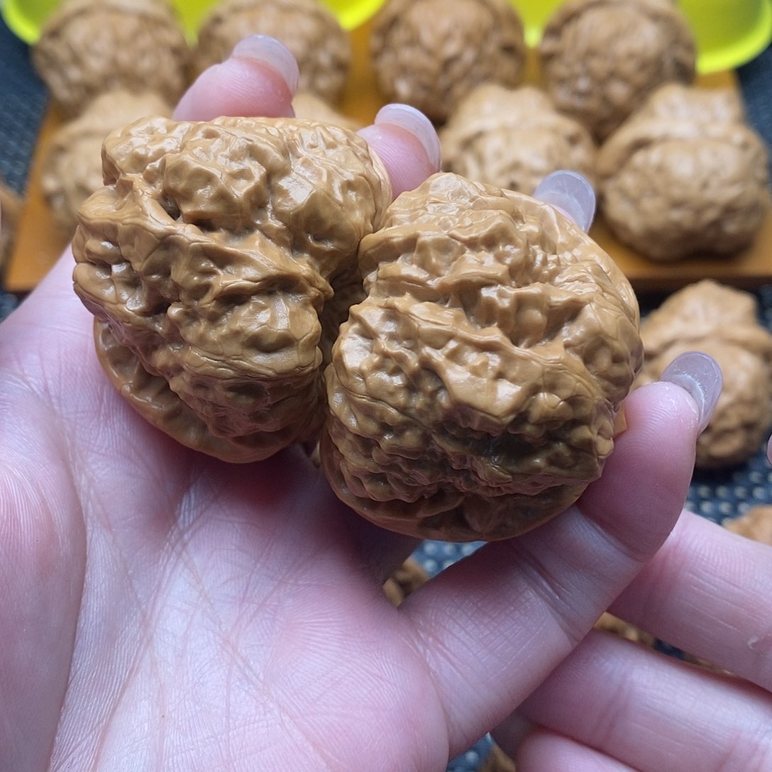 文玩核桃吊坠边43左右