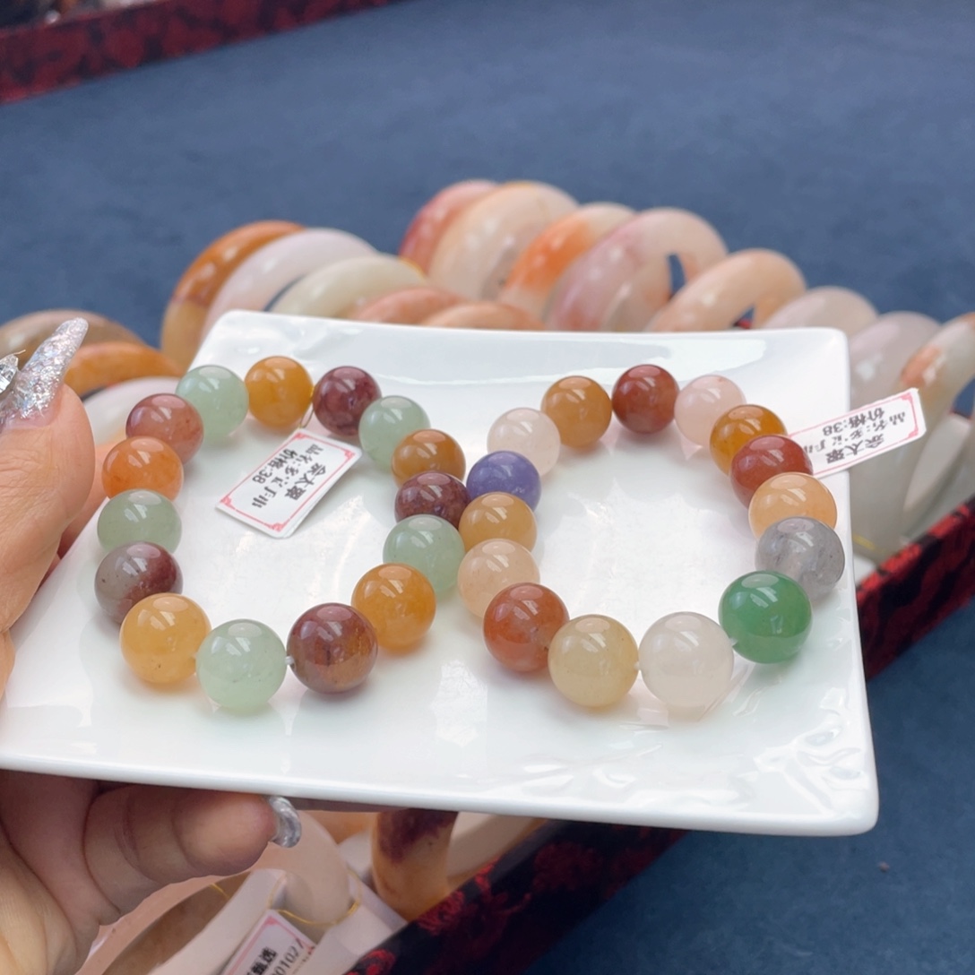 ****花石英岩玉未镶嵌手镯