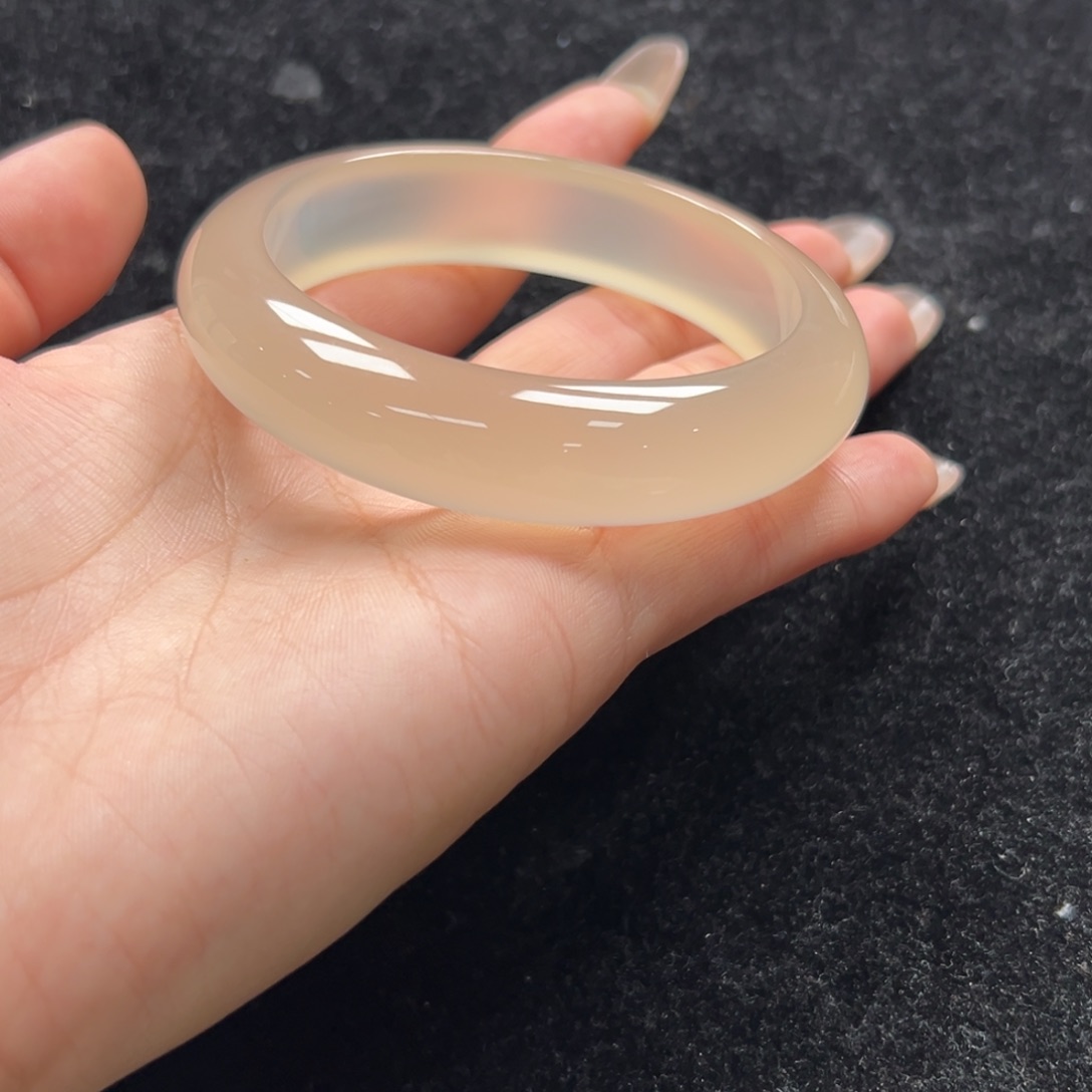 手镯玛瑙/玉髓未镶嵌