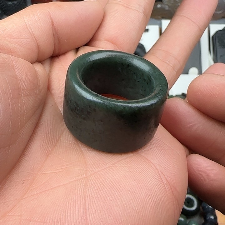 和田玉（青玉）颈饰未镶嵌福利扳指22.5圈口