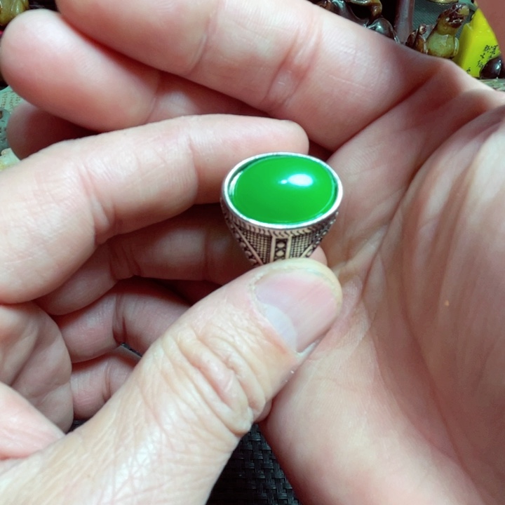 滴血莲花菩提把件