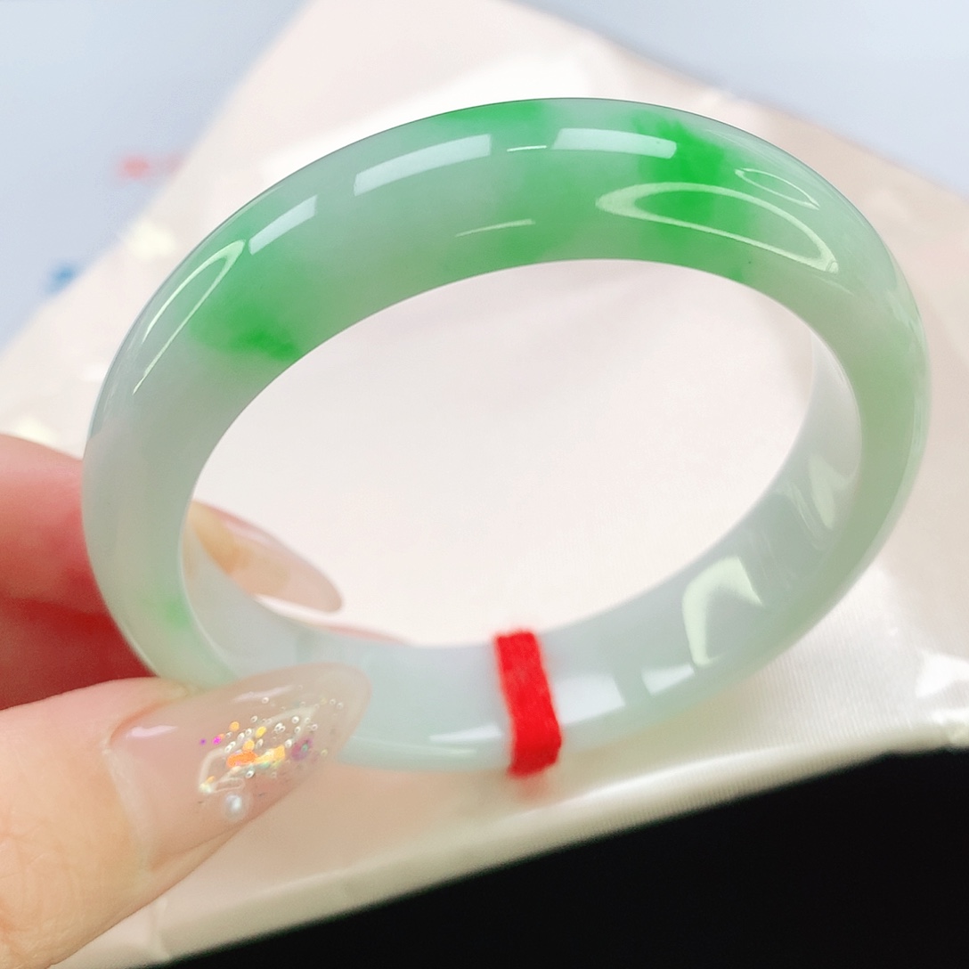 翡翠手镯未镶嵌553翡翠