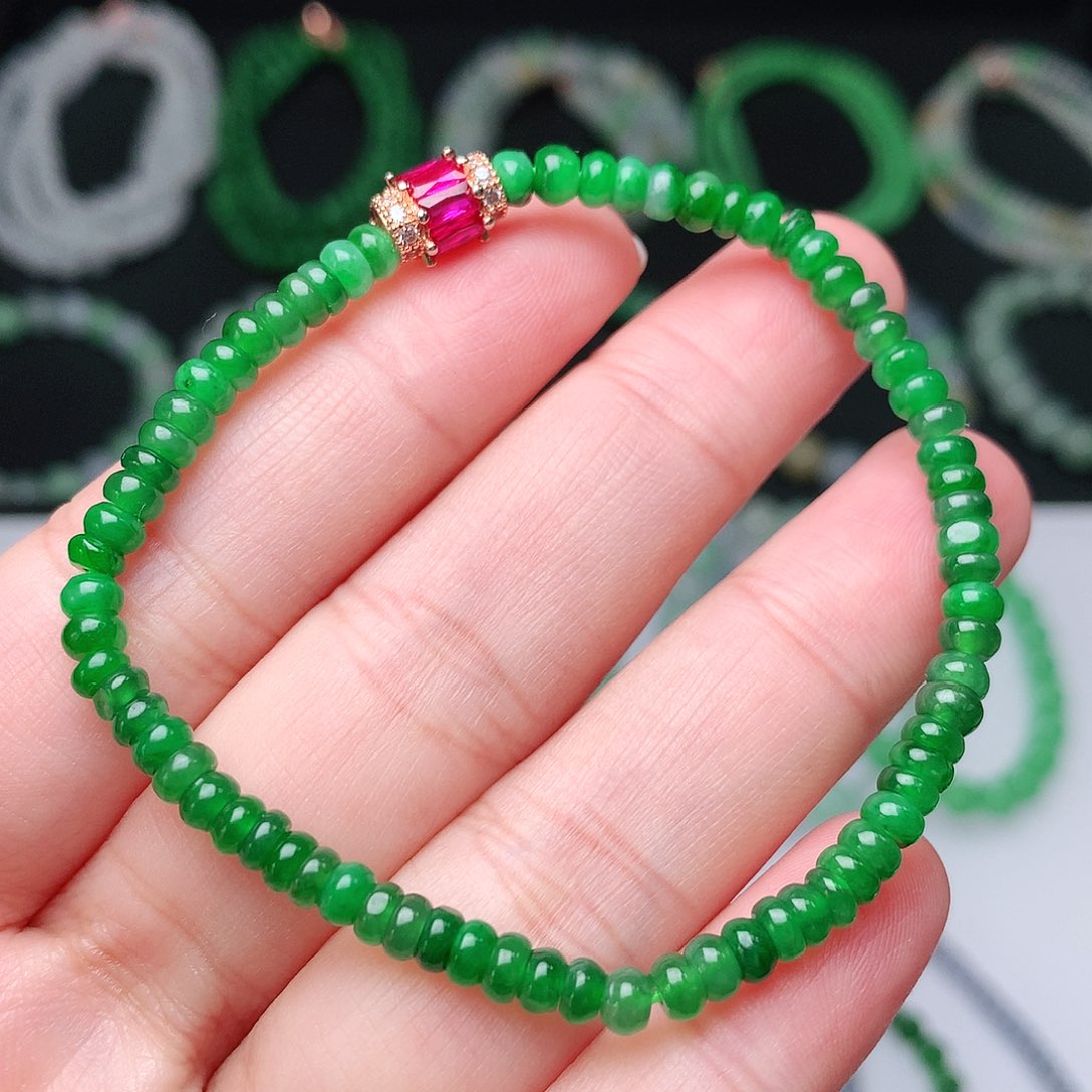 翡翠手链未镶嵌翡翠