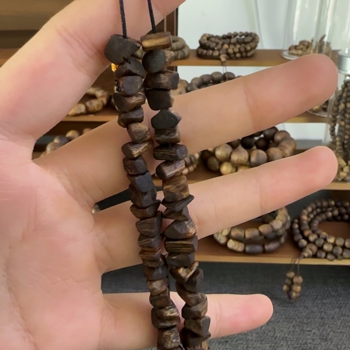 手串沉香车挂沉香