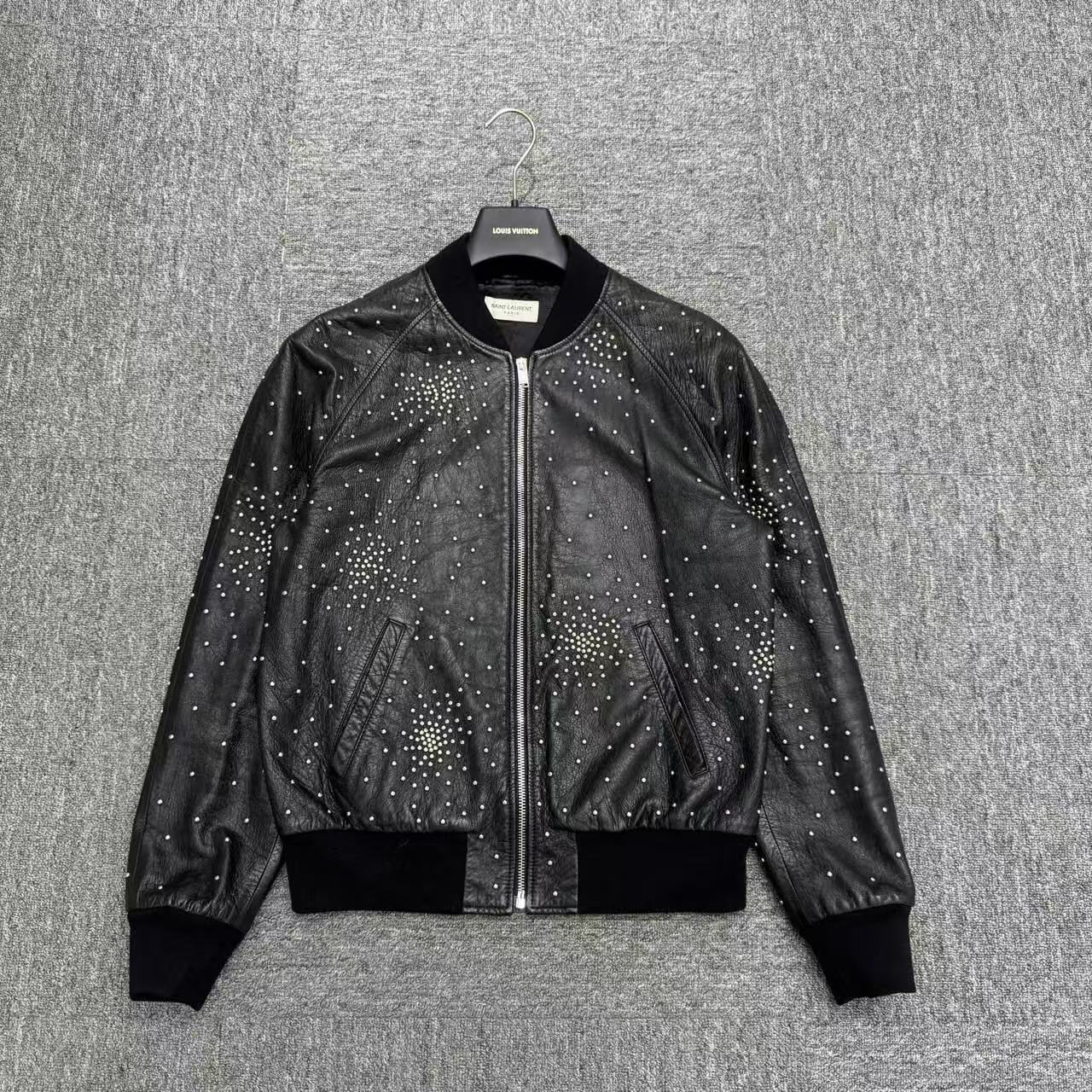 99新 YSL/圣罗兰 SLP 烟花 铆钉牛皮夹克/48/编码15032