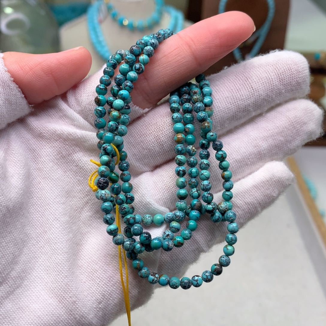 绿松石配饰未镶嵌