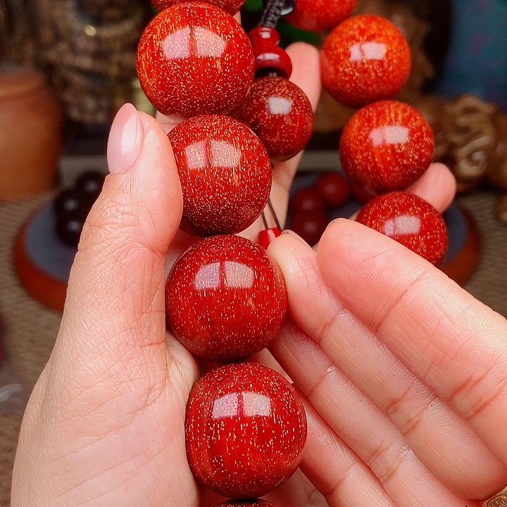檀香紫檀（小叶紫檀）桃2.5红手持