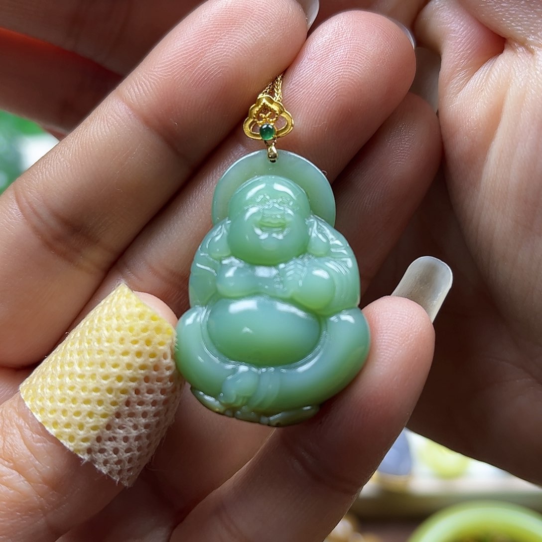 和田玉（碧玉）吊坠18K金镶嵌