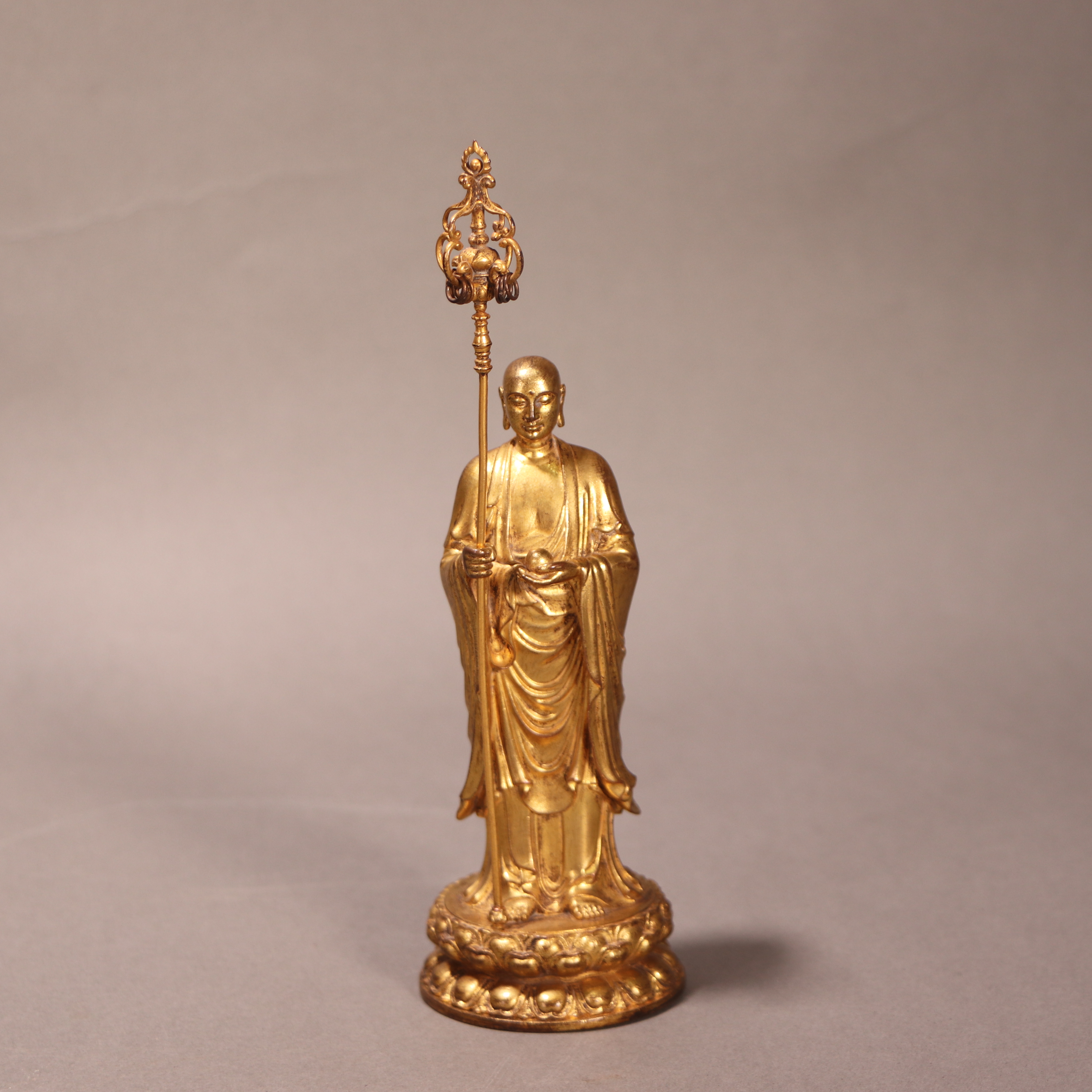 lot24  DY3824  清代  铜鎏金地藏菩萨造像