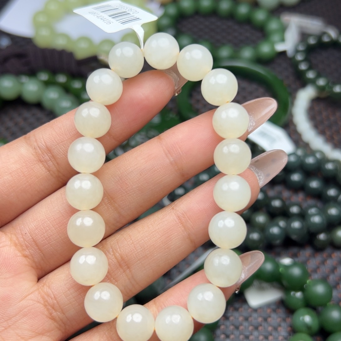 和田玉吊坠未镶嵌