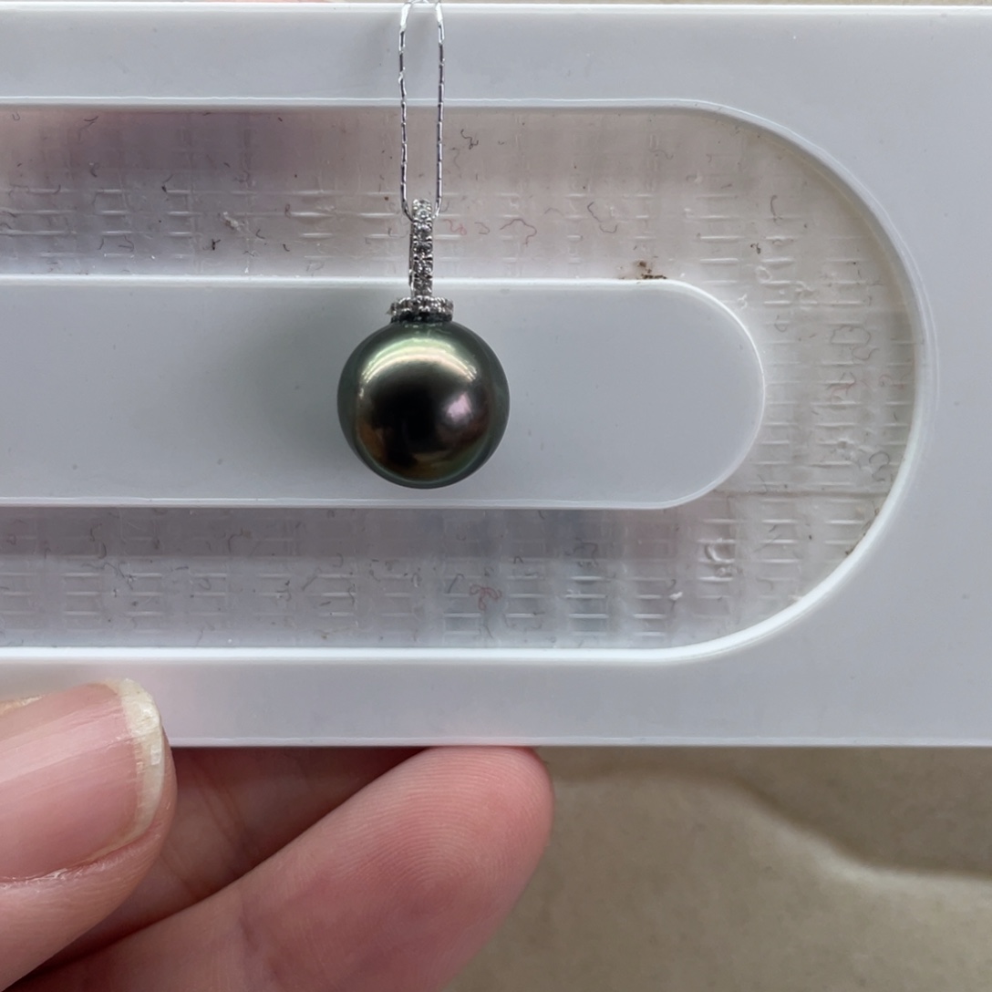 海水珍珠颈饰18K金镶嵌10.8mm