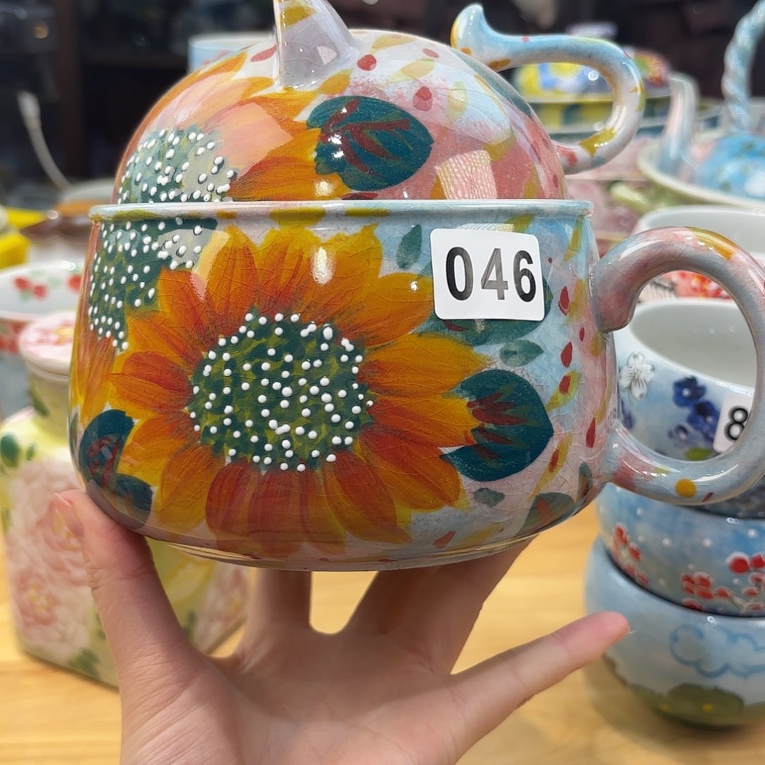 瓷片兔兔好可爱呀打 