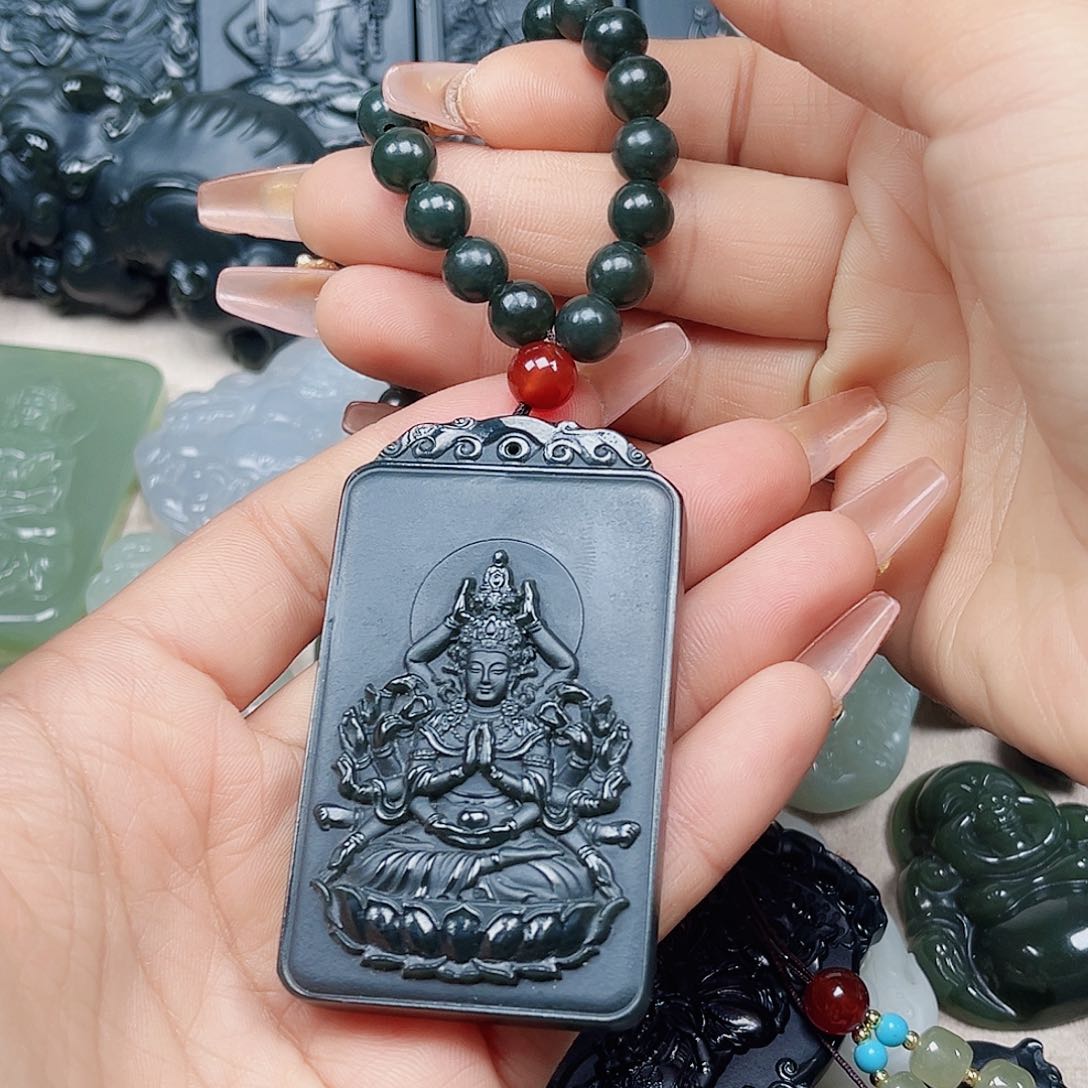 和田玉颈饰未镶嵌