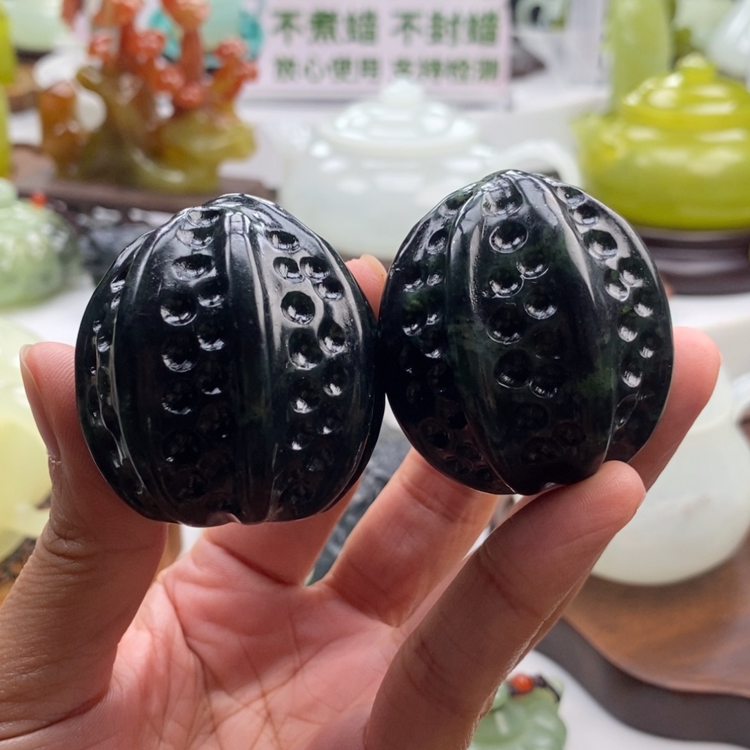 未镶嵌岫玉四大名玉把件