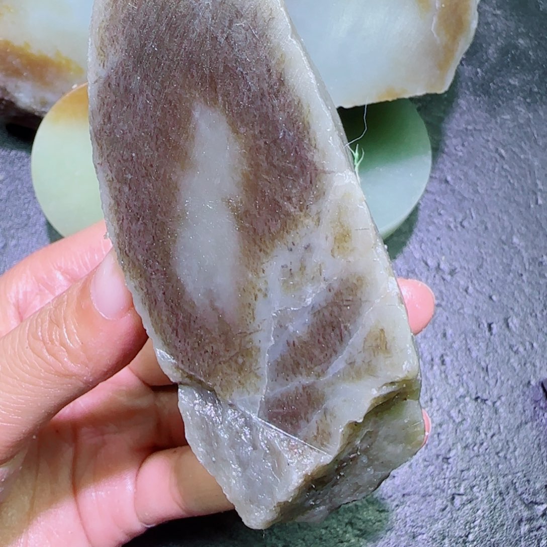 和田玉未镶嵌珠宝半成品